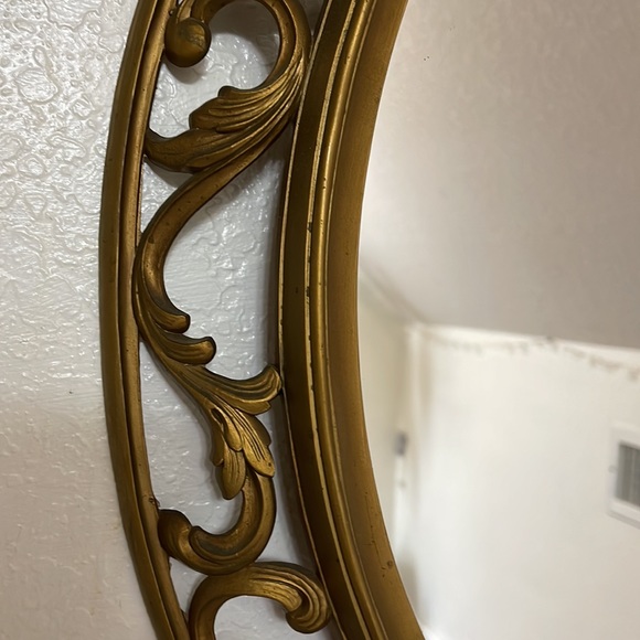 Vintage Syroco Style Resin Oval Gold Ornate Mirror MCM - Picture 5 of 11